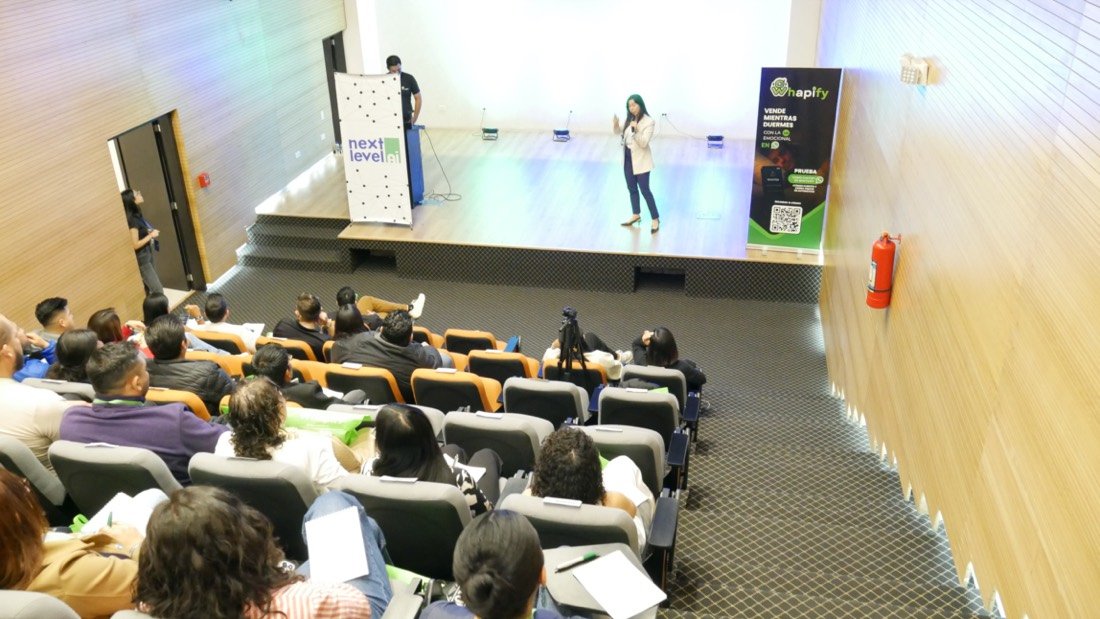 La sala llena de la primera edición de NEXT LEVEL AI